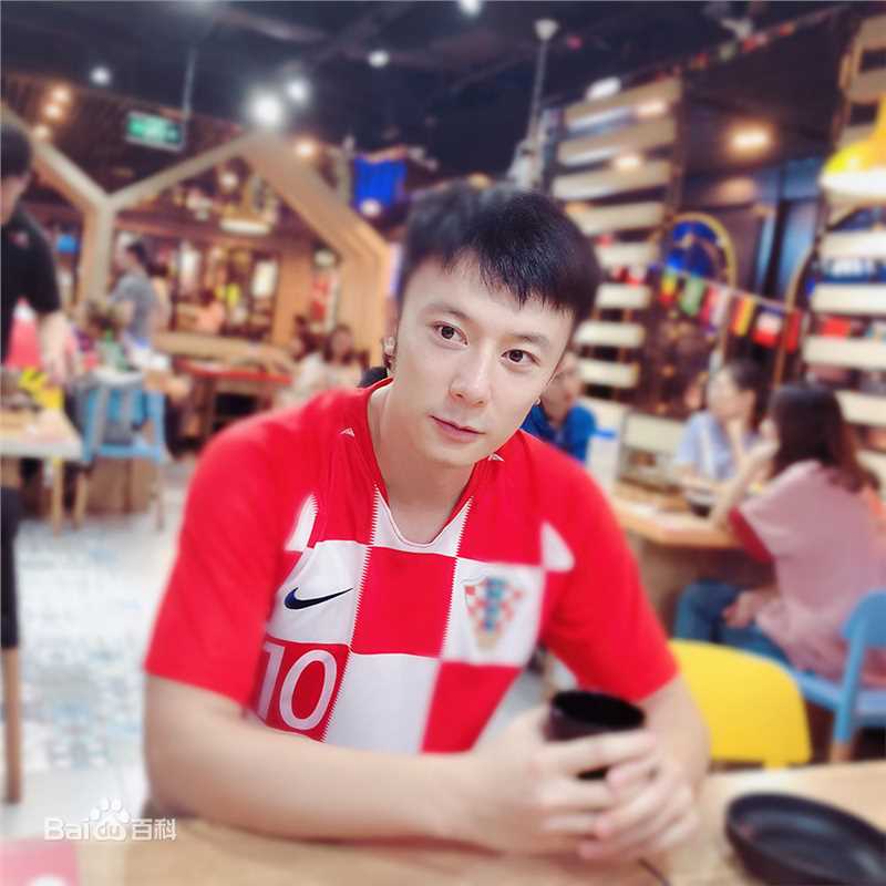 王峥(Leon Wang) 生活照性感图片图集