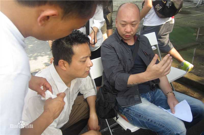 严丰拍摄某广告性感图片图集