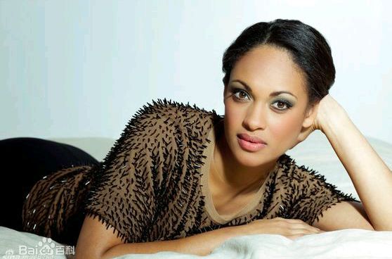 最全辛西娅·雅代-鲁滨逊(Cynthia Addai-Robinson)素颜照