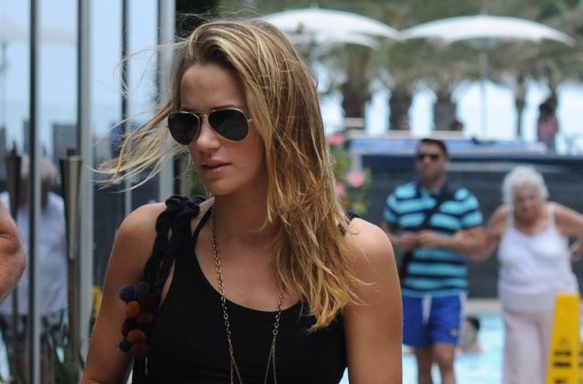 珊特尔·范圣滕(Shantel VanSanten)前后照片