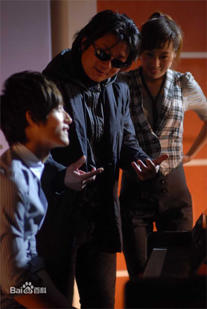 高清陈士争在电影《歌舞青春》中的图集