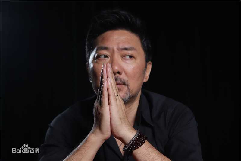 最新陈士争性感图片