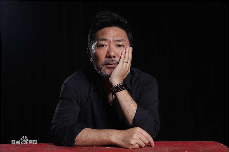 最新陈士争性感图片