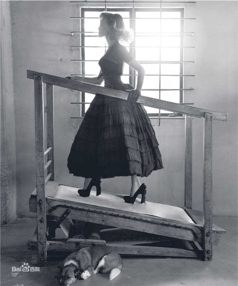 最新希拉里·斯万克(Hilary Swank)精彩图册