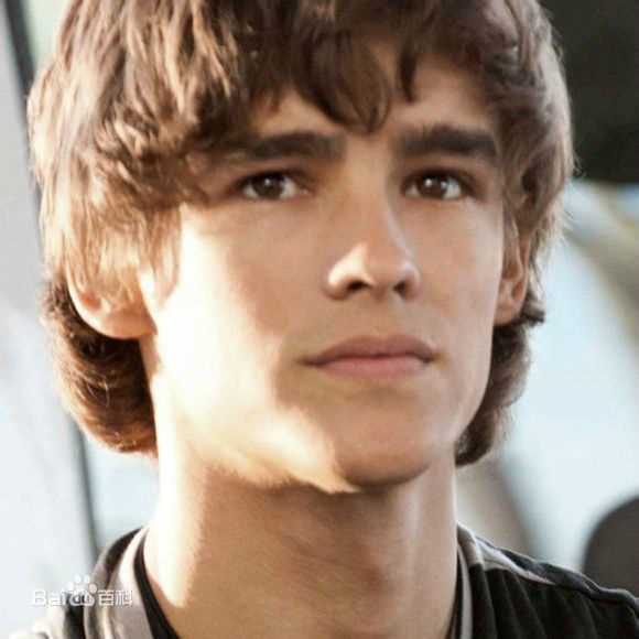 布兰顿·思怀兹(Brenton Thwaites)最优质剧照