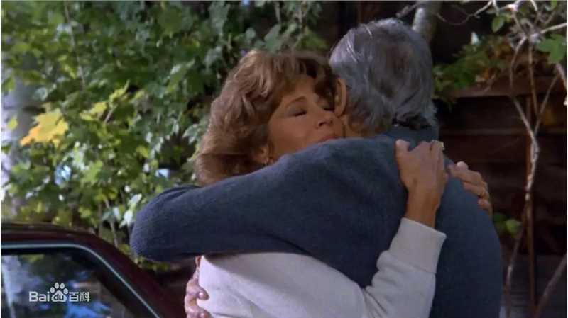 简·方达(Jane Fonda)金色池塘图片图册