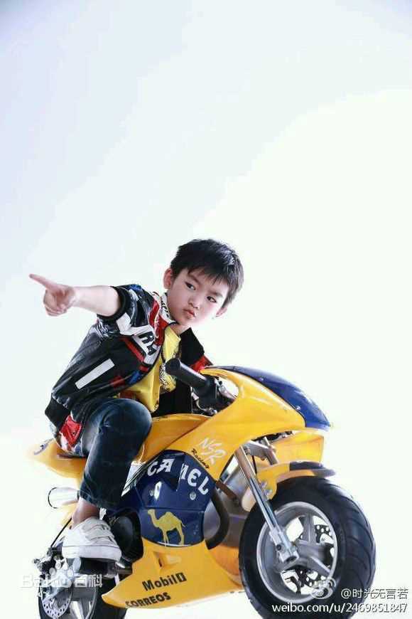 周安信(Anxin Zhou)生活照图册