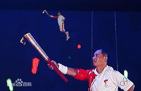 李宁(Lining（英）/ЛиНин（俄）/りねい（日）/（韩）)点火图片图集