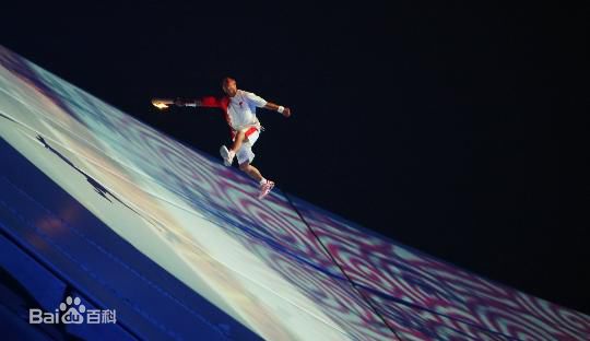 李宁(Lining（英）/ЛиНин（俄）/りねい（日）/（韩）)点火图片图集