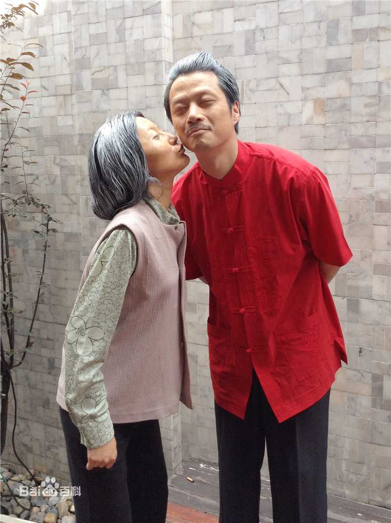 张轶穿越剧《龙凤戒》剧照