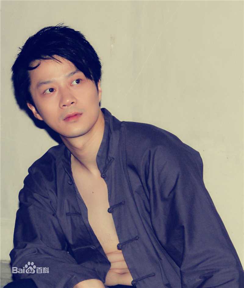 张轶穿越剧《龙凤戒》剧照