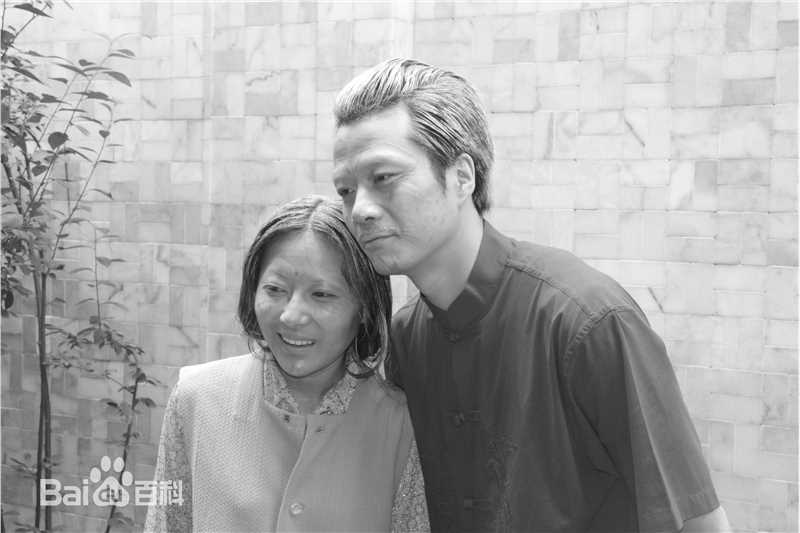 张轶穿越剧《龙凤戒》剧照