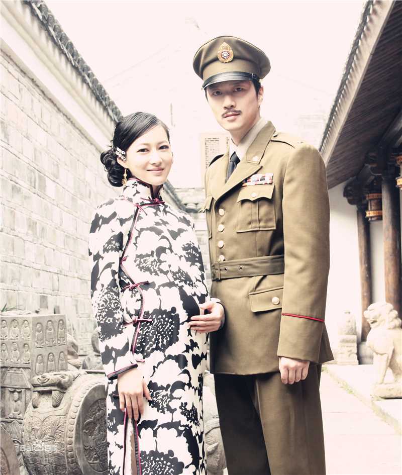 张轶穿越剧《龙凤戒》剧照