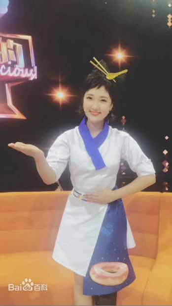 杜沁怡综艺节目素颜照相册