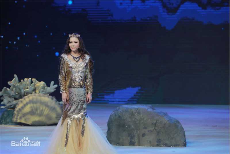 杜沁怡综艺节目素颜照相册