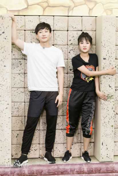 杜沁怡综艺节目素颜照相册