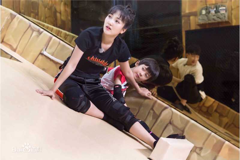 杜沁怡综艺节目素颜照相册