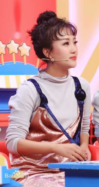 杜沁怡综艺节目素颜照相册