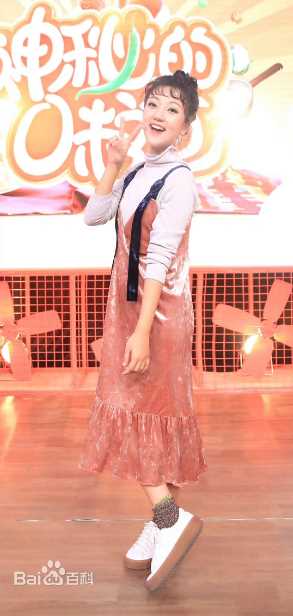 杜沁怡综艺节目素颜照相册