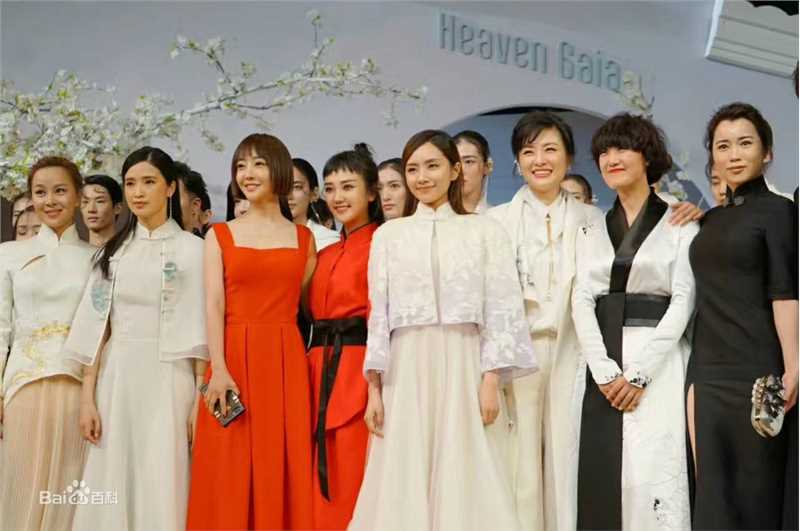 杜沁怡活动图册生活照相册