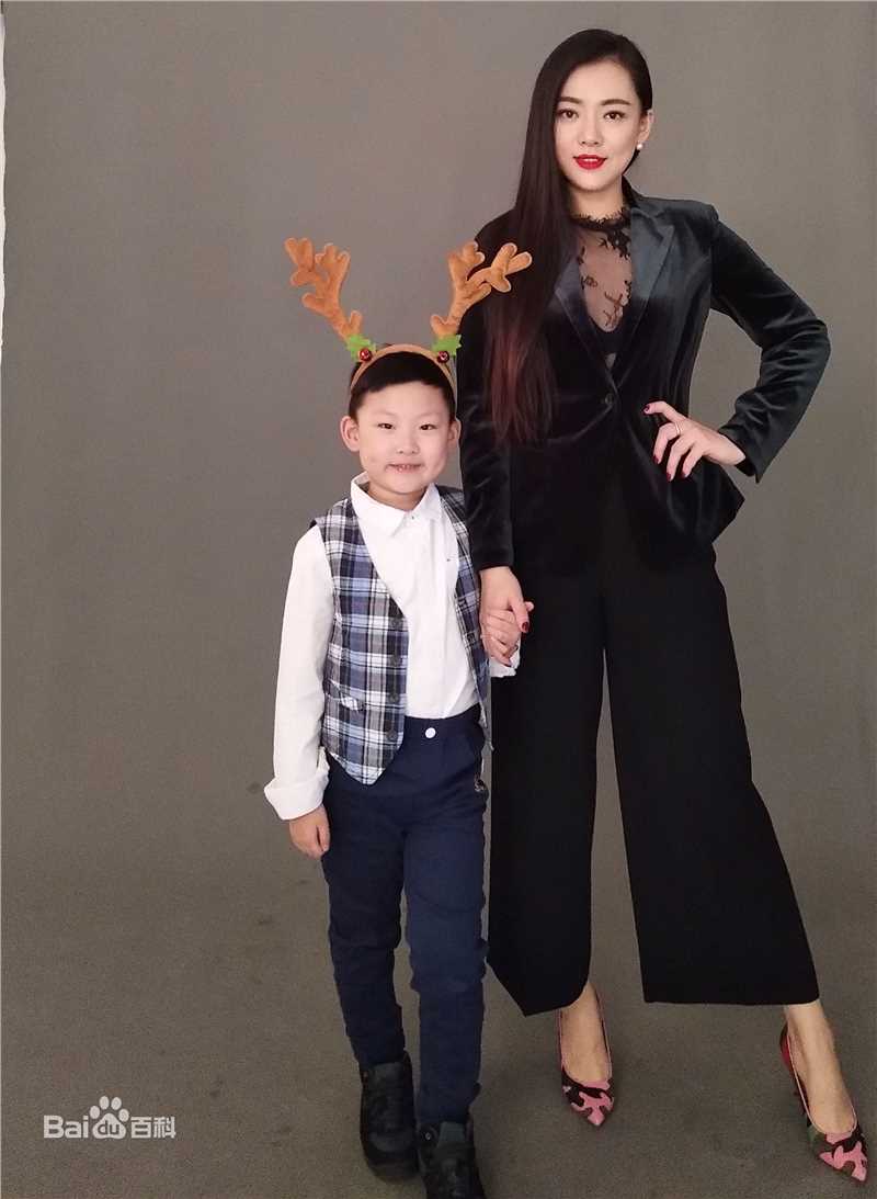 林青人物素颜照壁纸