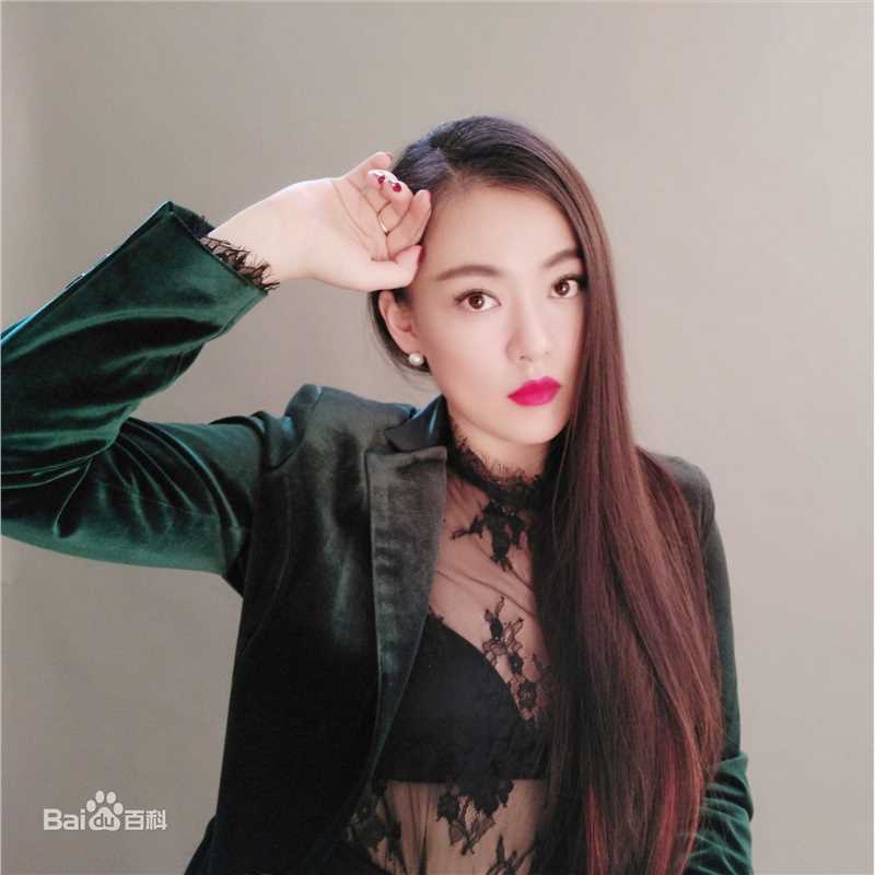 林青人物素颜照壁纸