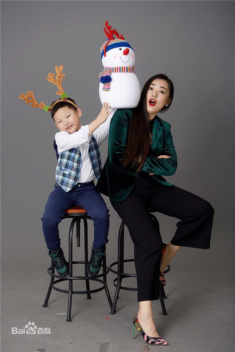 林青人物素颜照壁纸