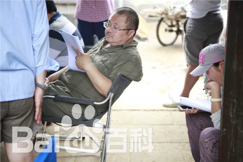 汪涛导演工作照性感图片壁纸