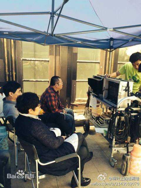 汪涛导演工作照性感图片壁纸