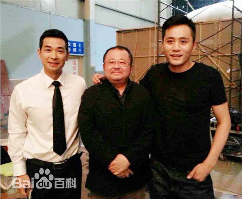 汪涛导演工作照性感图片壁纸