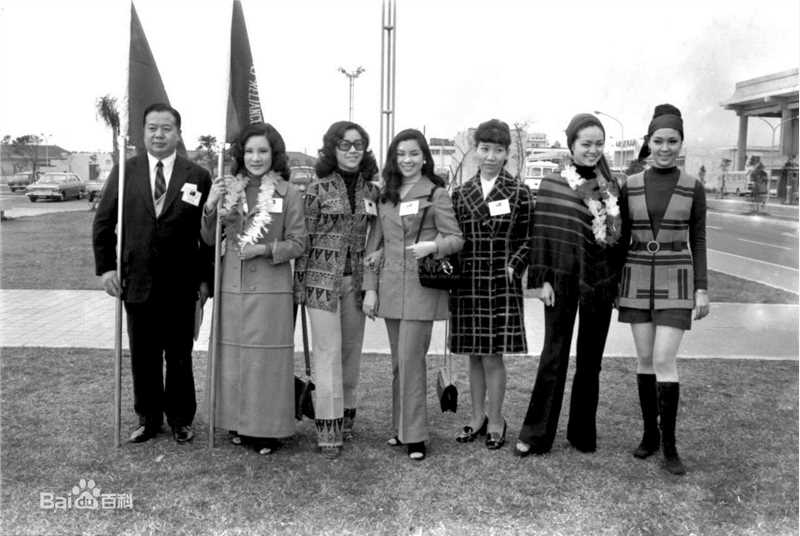 崔苔菁历史照素颜照相册