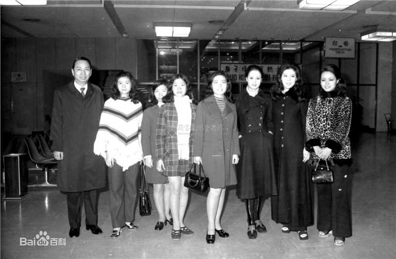 崔苔菁历史照素颜照相册