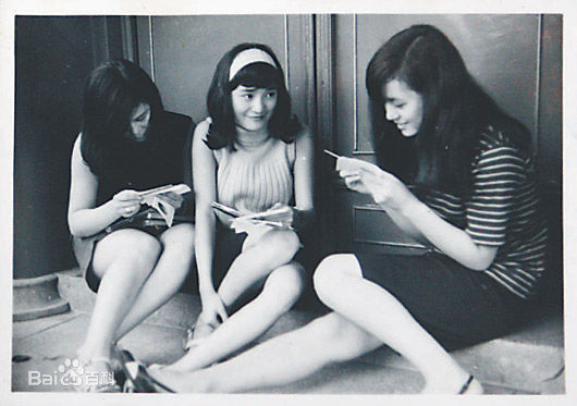 崔苔菁历史照素颜照相册