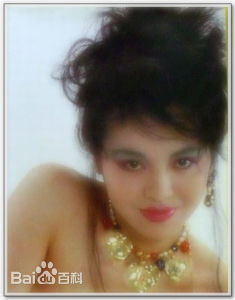 崔苔菁前后照片