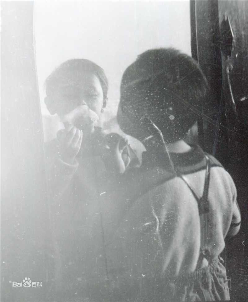 薛飞儿时的照片前后照片