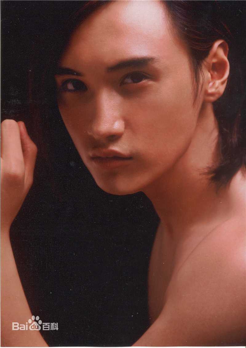 薛飞T台模特照片壁纸壁纸