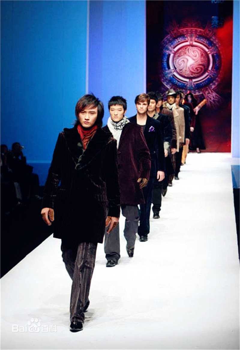 薛飞T台模特照片壁纸壁纸