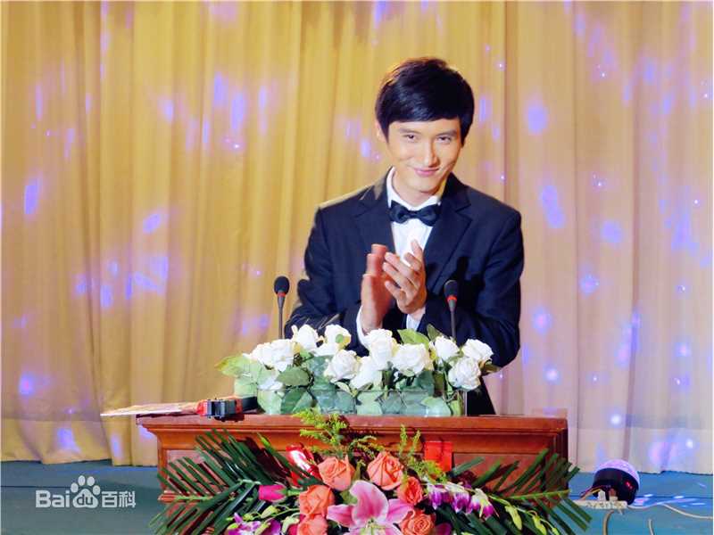 薛飞《爱在罗马》最全剧照