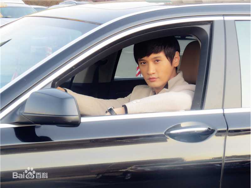 薛飞《爱在罗马》最全剧照