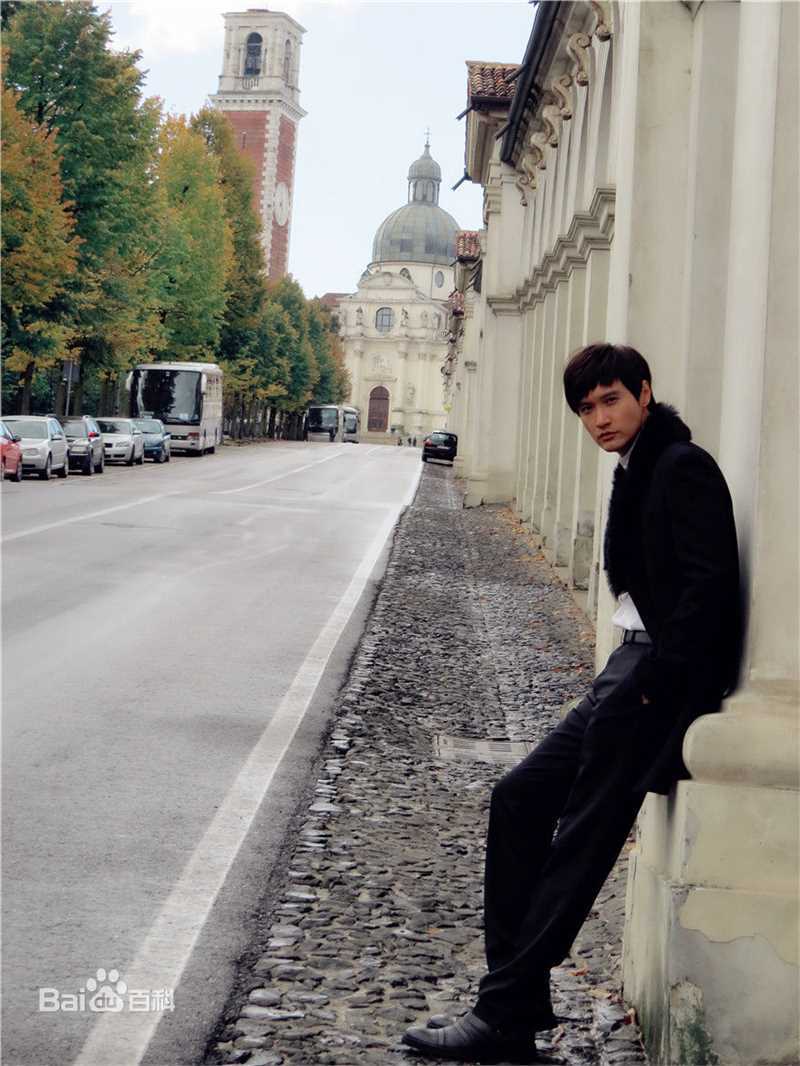 薛飞《爱在罗马》最全剧照