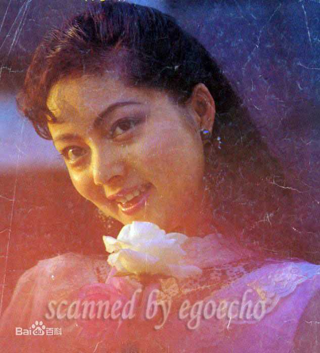 张莉宝姐姐生活照性感图片图集