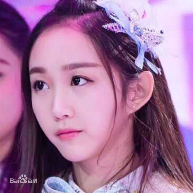 张怡(Yoko)演出照性感图片图集