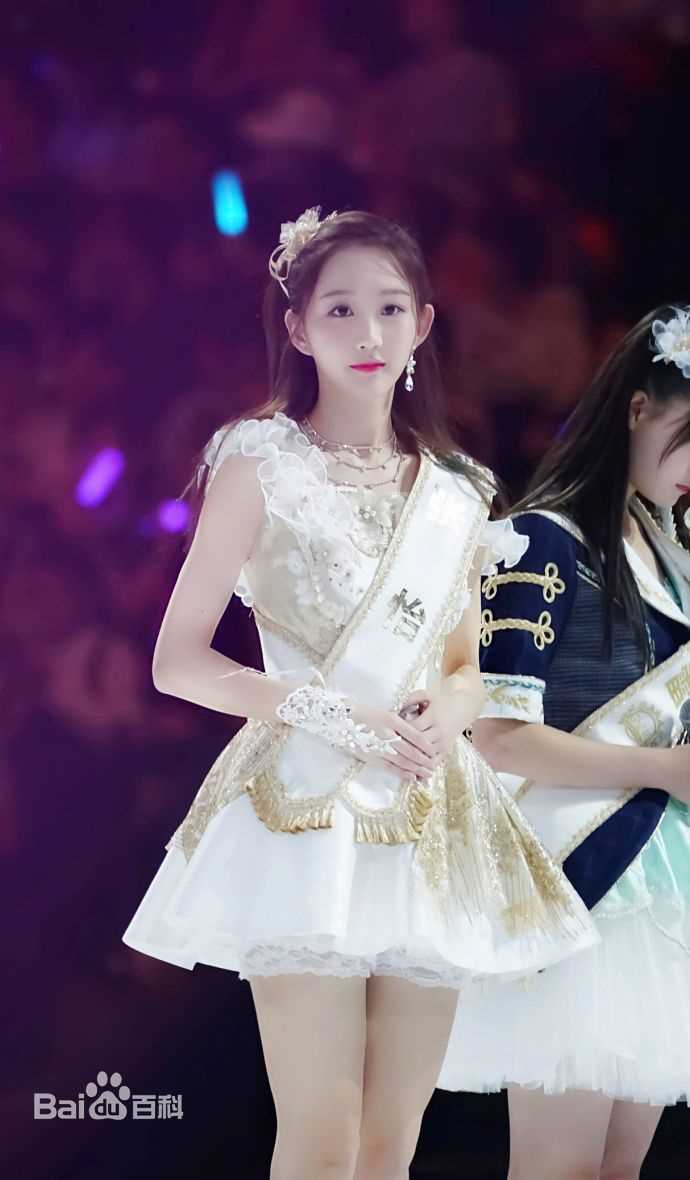 张怡(Yoko)演出照性感图片图集