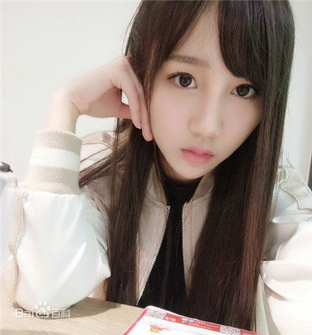 张怡(Yoko)生活照性感图片图集