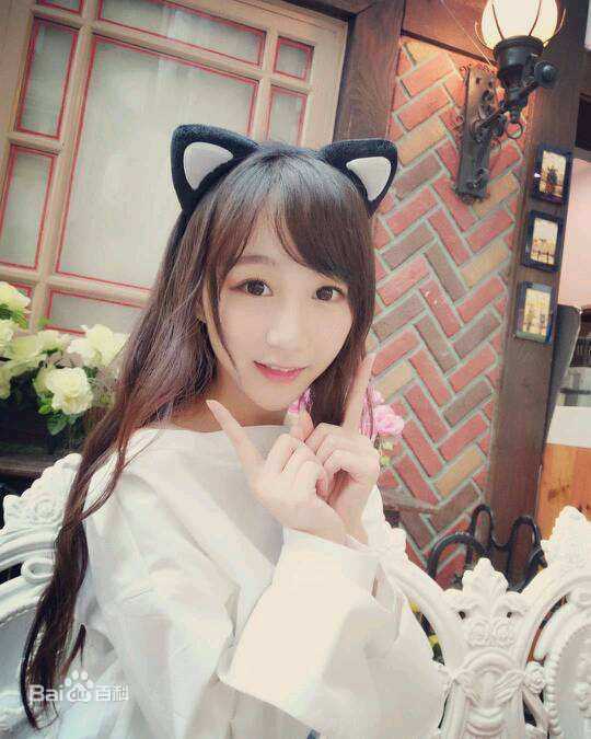 张怡(Yoko)生活照性感图片图集