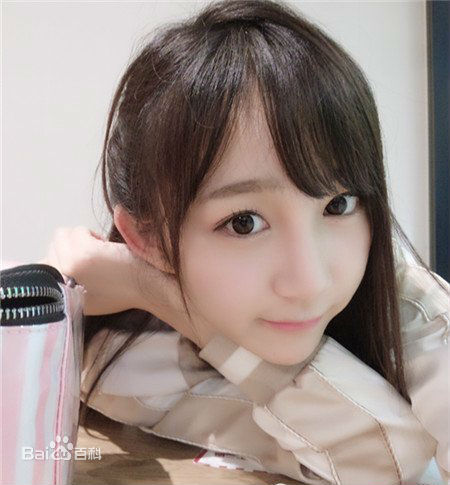 张怡(Yoko)生活照性感图片图集