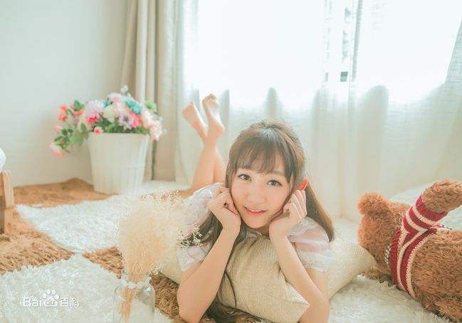 张怡(Yoko)生活照性感图片图集