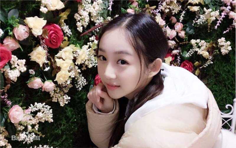 张怡(Yoko)生活照性感图片图集