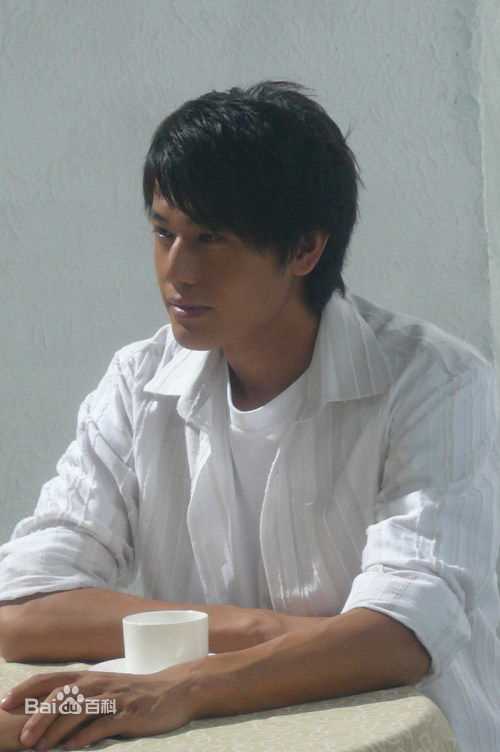 徐麒丰生活照生活照