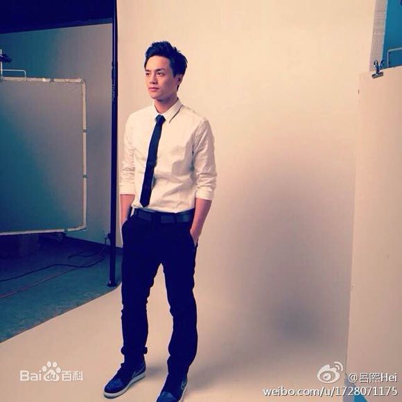 最新吕熙(Lui Hei、Calvin)性感图片